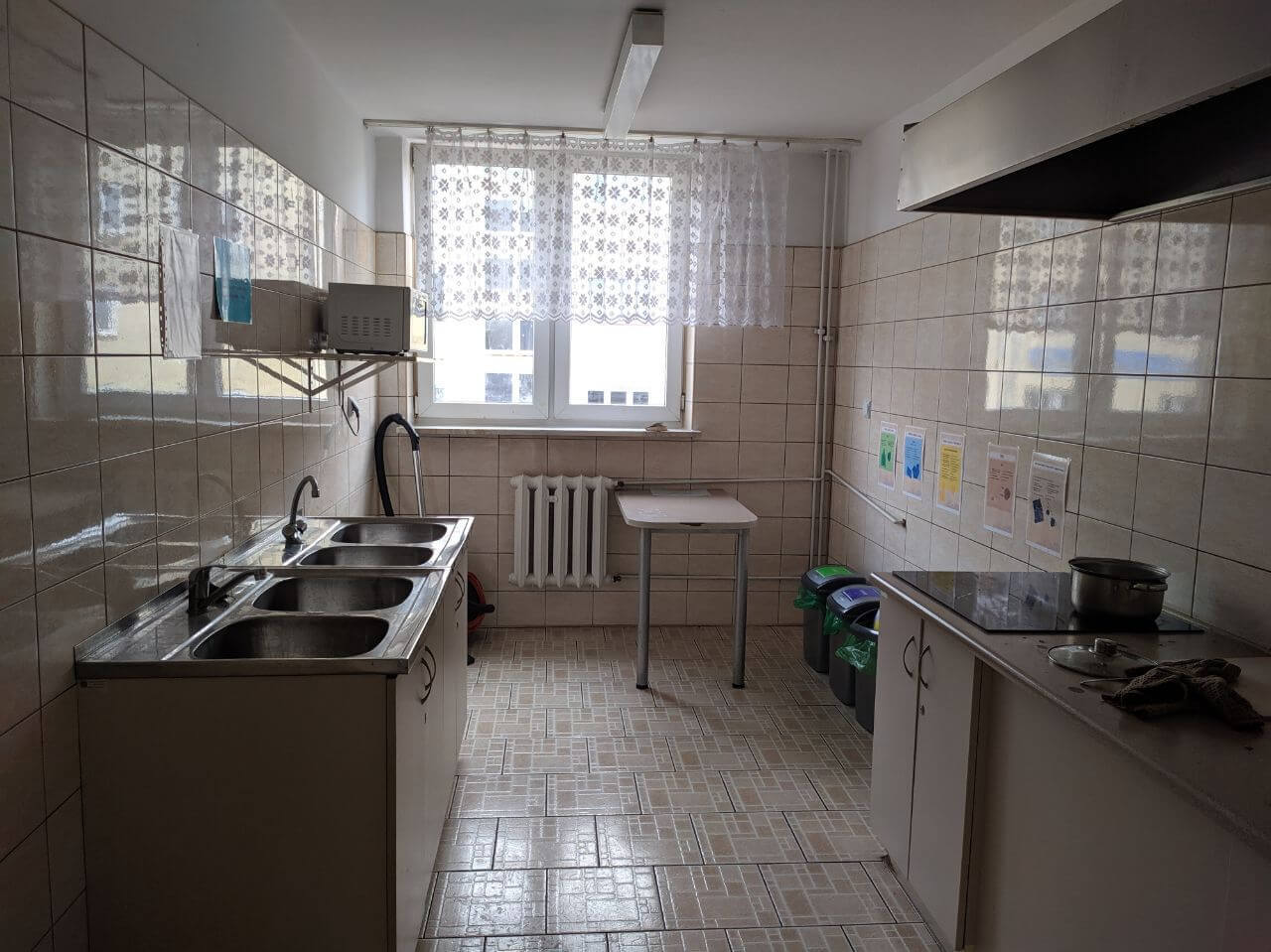 Изолированные: как живется украинским студентам во время карантина в общежитиях Кракова - UniverPL