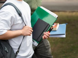 Стипендія ректора та соціальна стипендія в Польщі: хто і як може отримати - UniverPL